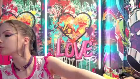 Snapshot of vanessa_love chatting on 05-24-26, 04:12 Vanessa online show from 05-24-26, 04:12