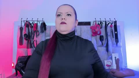 Snapshot of vanessa_moka chatting on 10-06-25, 12:13 Vanessa online show from 10-06-25, 12:13