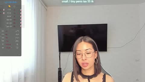 Snapshot of vanessa_sxy chatting on 02-20-25, 06:06 Vanessa online show from 02-20-25, 06:06