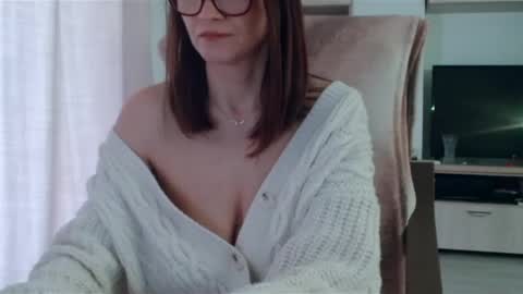 Vanessa online show from 02-28-25, 11:25