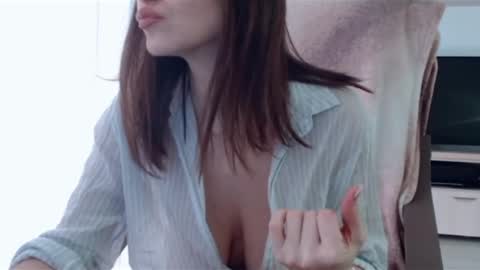 Vanessa online show from 03-07-25, 11:07