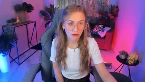 Snapshot of vanessamate chatting on 10-06-25, 08:01 Vanessa online show from 10-06-25, 08:01