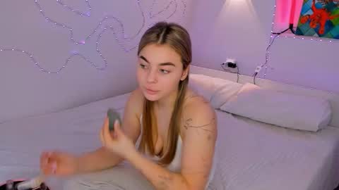 Vanessa online show from 02-24-26, 01:25