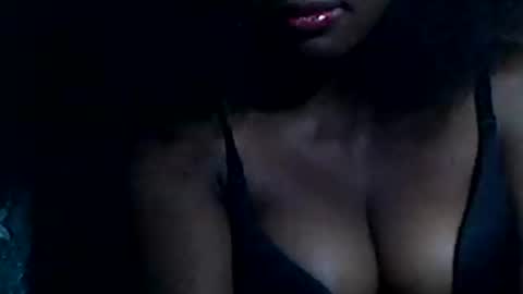 vaniah321 online show from 01-15-25, 04:57