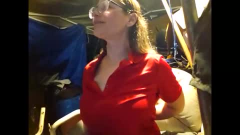 Snapshot of vanilla_thunder420 chatting on 12-16-25, 10:42 Britneywhitney online show from 12-16-25, 10:42