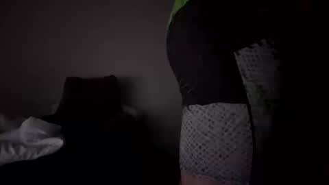 Snapshot of vanillapretzel chatting on 10-17-25, 08:39 vanillapretzel online show from 10-17-25, 08:39