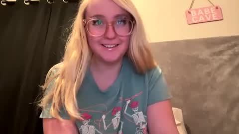 vanillapuddingpie online show from 01-07-25, 01:49