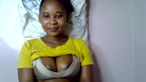 vanillavenus online show from 10-25-25, 10:59