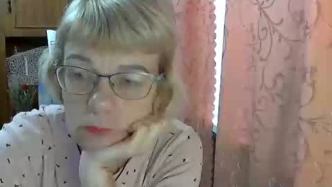 Snapshot of vanillaxcreamy chatting on 12-05-24, 09:28 Vanillaxcreamy online show from 12-05-24, 09:28