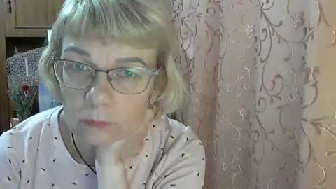 Snapshot of vanillaxcreamy chatting on 12-05-24, 01:38 Vanillaxcreamy online show from 12-05-24, 01:38