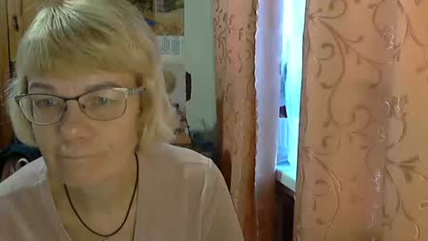 Snapshot of vanillaxcreamy chatting on 12-14-24, 01:38 Vanillaxcreamy online show from 12-14-24, 01:38
