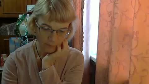 Snapshot of vanillaxcreamy chatting on 12-20-24, 10:05 Vanillaxcreamy online show from 12-20-24, 10:05