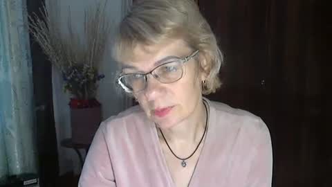 Snapshot of vanillaxcreamy chatting on 12-29-24, 12:55 Vanillaxcreamy online show from 12-29-24, 12:55