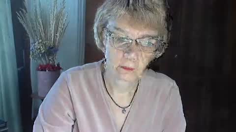 Snapshot of vanillaxcreamy chatting on 01-30-25, 10:08 Vanillaxcreamy online show from 01-30-25, 10:08