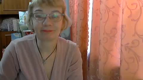 Snapshot of vanillaxcreamy chatting on 02-15-25, 09:27 Vanillaxcreamy online show from 02-15-25, 09:27
