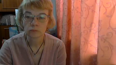 Snapshot of vanillaxcreamy chatting on 02-15-25, 01:16 Vanillaxcreamy online show from 02-15-25, 01:16