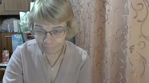 Snapshot of vanillaxcreamy chatting on 02-15-25, 05:39 Vanillaxcreamy online show from 02-15-25, 05:39