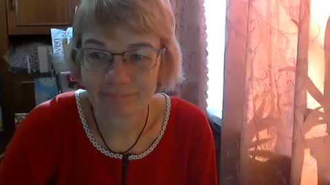 Snapshot of vanillaxcreamy chatting on 02-18-25, 11:44 Vanillaxcreamy online show from 02-18-25, 11:44