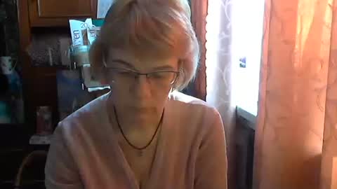 Snapshot of vanillaxcreamy chatting on 02-21-25, 11:33 Vanillaxcreamy online show from 02-21-25, 11:33