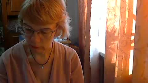 Snapshot of vanillaxcreamy chatting on 02-23-25, 12:48 Vanillaxcreamy online show from 02-23-25, 12:48