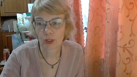 Snapshot of vanillaxcreamy chatting on 02-25-25, 03:05 Vanillaxcreamy online show from 02-25-25, 03:05