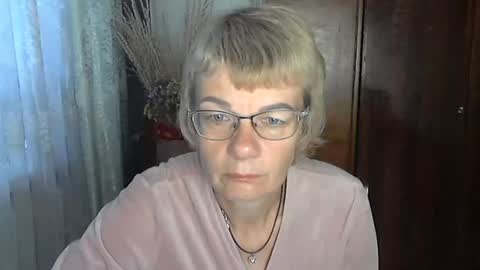 Snapshot of vanillaxcreamy chatting on 10-10-25, 10:14 Vanillaxcreamy online show from 10-10-25, 10:14