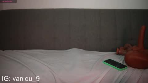 Vanilu online show from 09-17-25, 11:50