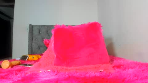 Snapshot of vanne_horny77 chatting on 07-25-26, 01:58 Vanessa online show from 07-25-26, 01:58