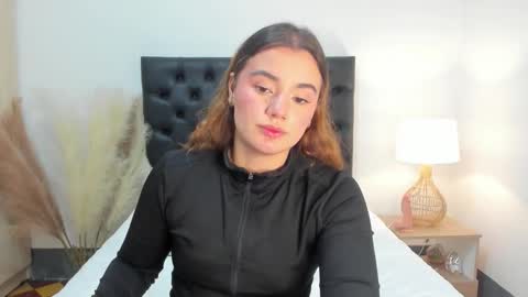 Vannesa online show from 03-26-26, 11:54