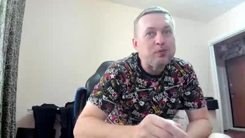 vano_822 online show from 09-12-25, 12:38