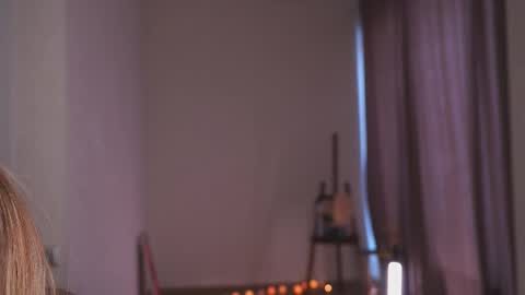 Snapshot of variety_moments chatting on 02-28-25, 03:48 Heeeeey Im Hanna the art of tease online show from 02-28-25, 03:48