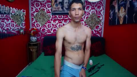 Snapshot of varonaesteban7 chatting on 02-19-26, 02:35 Esteban online show from 02-19-26, 02:35