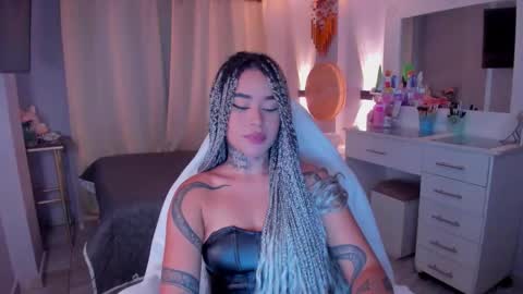 Snapshot of vayolett_bass chatting on 02-02-26, 09:19 Vayolett Bass online show from 02-02-26, 09:19