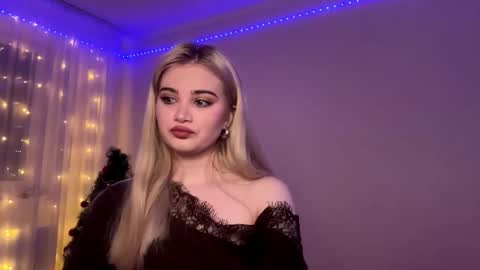 Monika online show from 01-12-26, 02:00