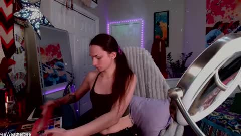 Violet Weatherbee online show from 09-16-25, 11:28