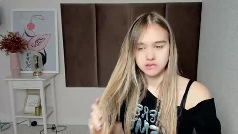 Barbara online show from 10-18-25, 04:26