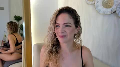 Velora online show from 11-18-25, 03:01