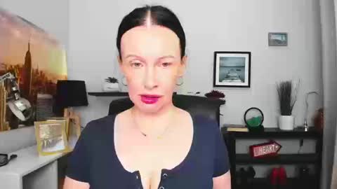 Jasmine online show from 09-23-25, 06:05