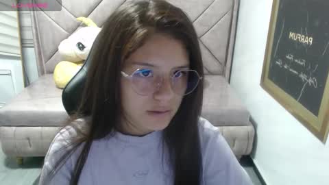 velvet_moon_v online show from 12-03-25, 01:53