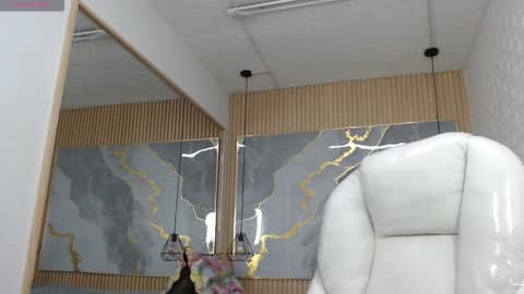 Snapshot of velvet_o chatting on 02-21-26, 04:02 velvet online show from 02-21-26, 04:02