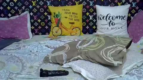 velvet online show from 01-10-26, 06:15