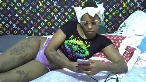 velvet online show from 03-22-26, 07:39