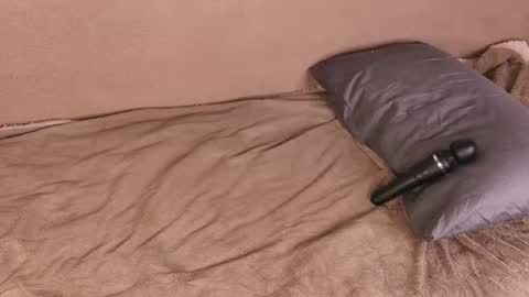 Snapshot of velvetanna1 chatting on 02-21-26, 02:40 Hey there Im Anna online show from 02-21-26, 02:40