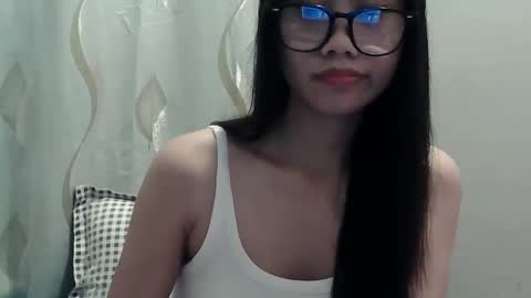 Cassy Pinay online show from 11-14-25, 07:40