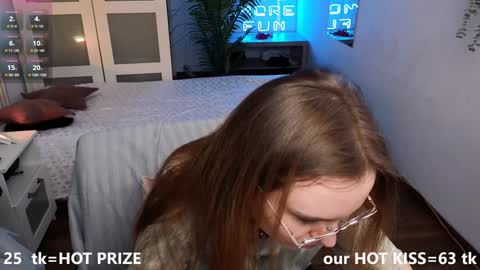 CLEOshort hair  TIna long hair  online show from 12-14-24, 04:31