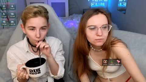 CLEOshort hair  TIna long hair  online show from 01-04-25, 01:53