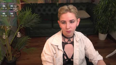 CLEOshort hair  TIna long hair  online show from 01-07-25, 02:08