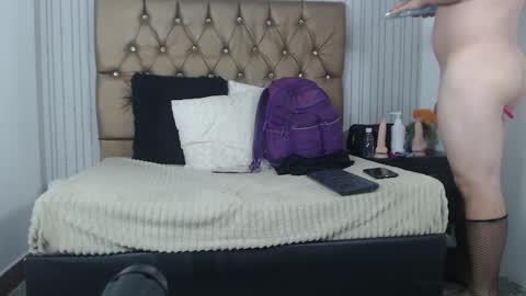 veneno hot online show from 01-25-25, 07:49