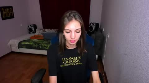 veneradi615 online show from 02-20-25, 04:25