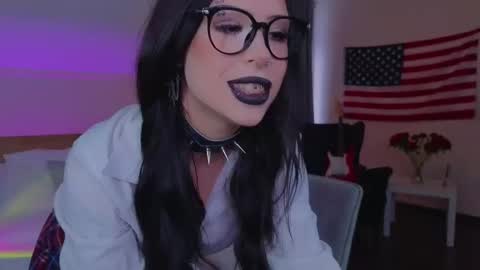 Vivian online show from 02-06-26, 04:50